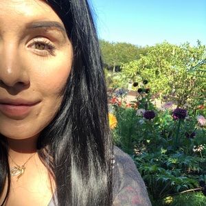 Meet your Posher, Christina